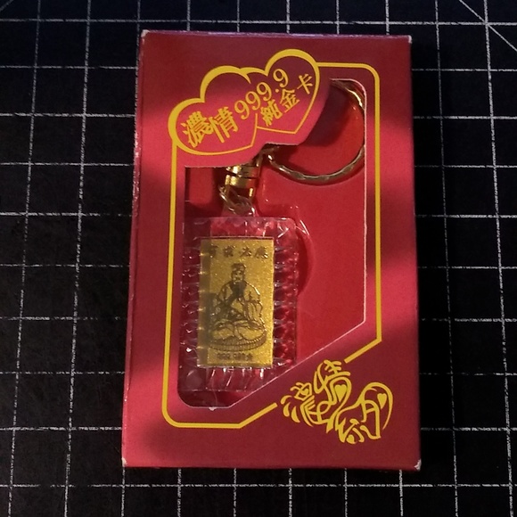 Three Gold Key Chains, Gold Bar in Box, Nine West Purse & Heels, Enamel … - Picture 8 of 11